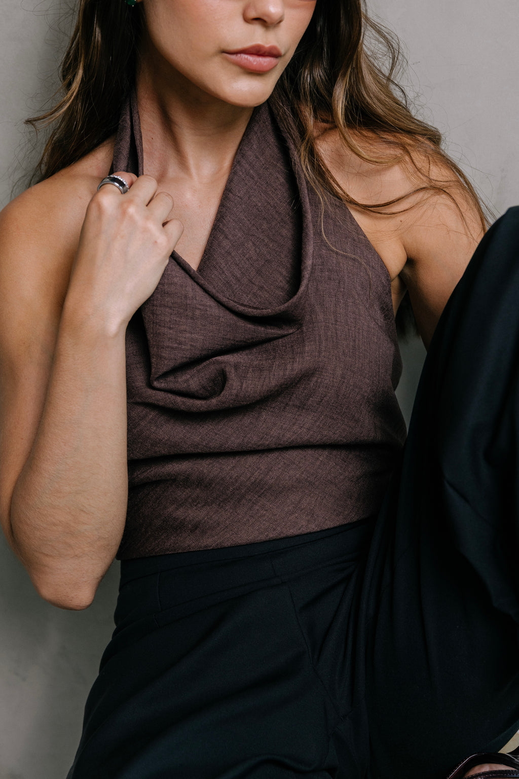 BLUSA DRAPEADA COFFE