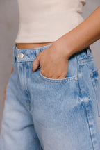 SHORT DENIM BLUE SKY