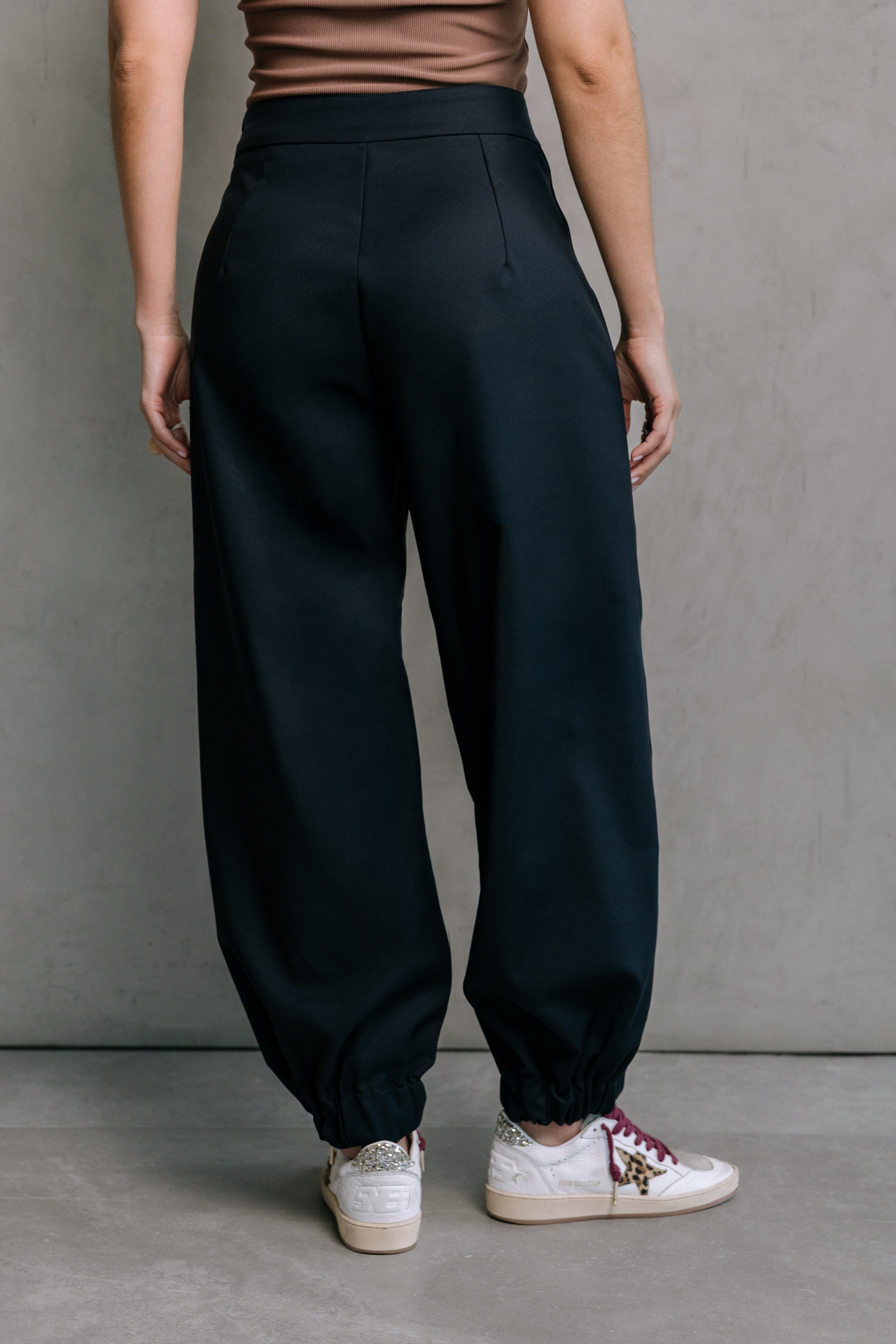 PANTALÓN AURA Imagen secundaria del producto